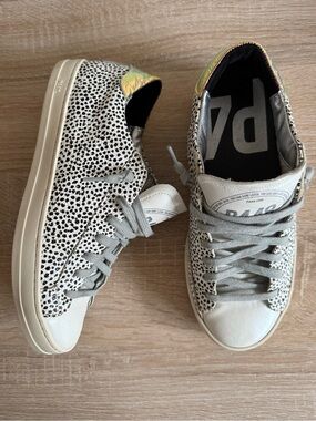 P448 John Sneakers Women’s Sz 37/7